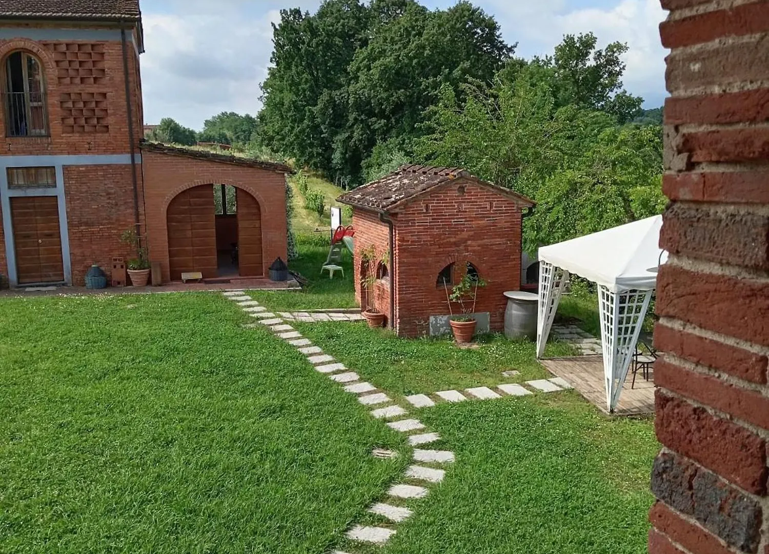 Al Sangallo Agriturismo Montecarlo Farm stay